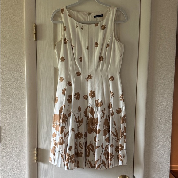 Tommy Hilfiger Cream and Tan Floral Dress - Picture 1 of 4